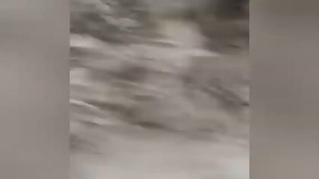 Потоп в Дербенте. Затопило дома и дворы. 17.11.2020 г. смотреть онлайн