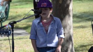 ПАПА С СЫНОМ ПОЮТ НА УЛИЦЕ ► Прохожие В Шоке! Лучшие Уличные Музыканты