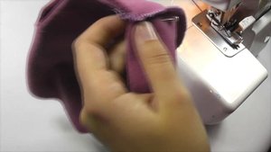 Как пришить подкладку к вязаной шапке.