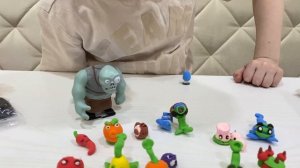 ВИДЕО ЛЕПКА персонажей из игры растения против зомби ?♀️ ??