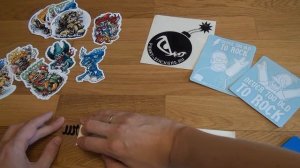 Как правильно клеить виниловые наклейки