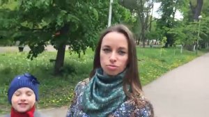 Ролики уронили Ульяну  VLOG — Город Орёл май 2017 год — Лиза Коробкова