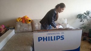 Распаковка - Телевизор Philips 50PUS6503/60
