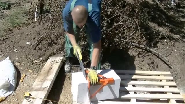 Колхозный ТЕСТ СПЕЦуголка и ножовки для газоблока от неопытного каменщика. смотреть онлайн