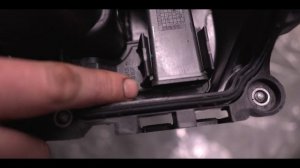 Сравнение оригинальных клапанных крышек GM (Корея) и PSA с артикулом 55564395 (z16xer, z18xer)
