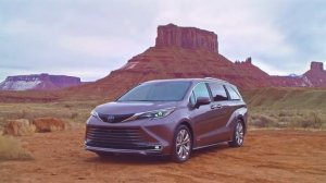 Минивэн Toyota Sienna 2021 4-го поколения