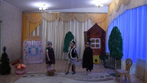 Театрализованная постановка старшей группы ДОУ - экологическая сказка  возраста "Серая шапка"