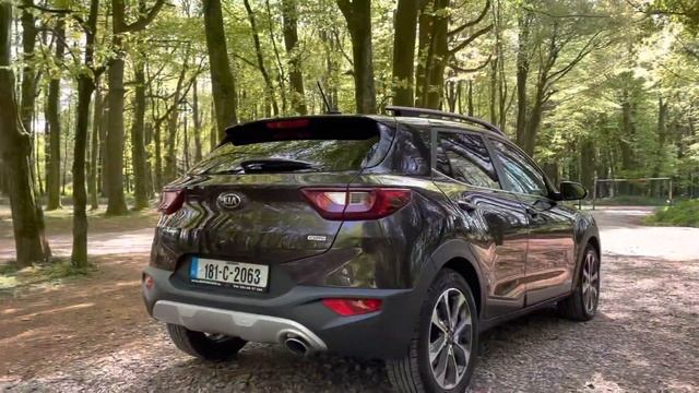 Kia Stonic, 2018 смотреть онлайн