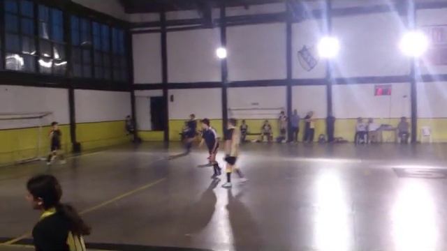 Drysdale vs La Lucila Cat 2002 19/09/15 Ganó La Lucila 5 a 4-1º Tiempo смотреть онлайн