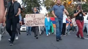 На площадь Республики в Ереване стекаются граждане для участия в анонсированном ранее митинге