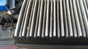 Замена воздушного фильтра на Хендай Солярис (Hyundai Solaris)