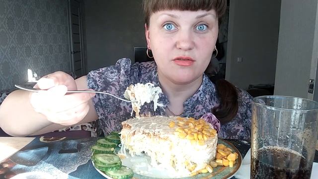 Мукбанг Луковый салат. /Я в шоке от комментов?? смотреть онлайн