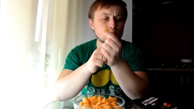 FOOD ОБЗОР #1 Пробуем 5D - чипсы НОВИНКА самые вкусные (try or not try???) продукты смотреть онлайн