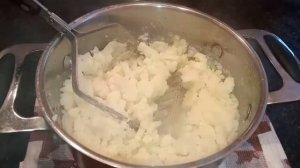 Пирожки жареные/Картофель,Шкварки/На дрожжах/