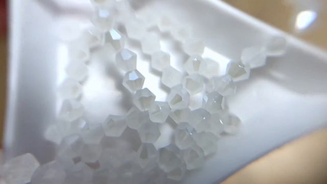 Распаковка материалов для вышивки брошей. Обзор посылки c бусинами смотреть онлайн