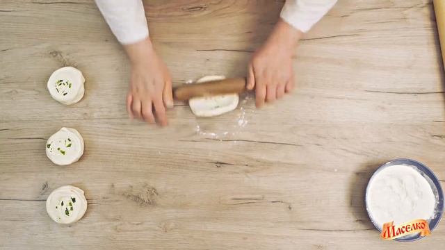 Слоёная лепешка(катлама) с зеленым луком!