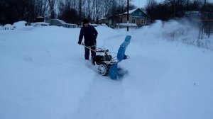 Снегоуборщик  шнековый  к мотоблоку Фаворит МБ1 . (3)