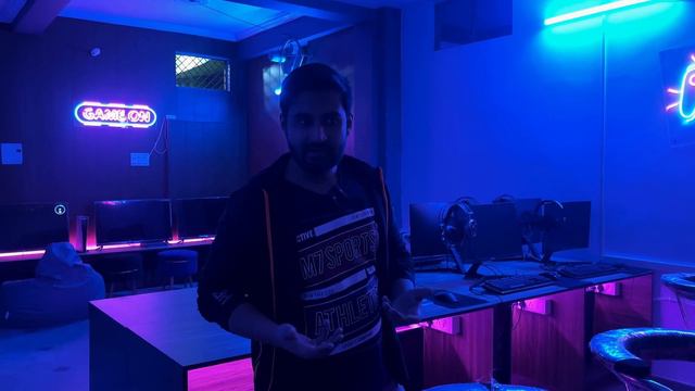 I Started FREE Gaming Cafe For EVERYONE !!