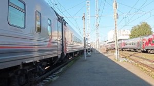 «Звук разгона» ЧС4Т-508 с пассажирским поездом №60 СПБ - Нижний Новгород и приветливой бригадой