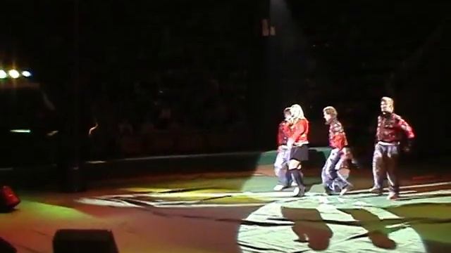 2007 год .Гулькина Наталья и Маргарита Суханкина на сцене Тверского цирка