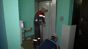 В люберецких домах меняют старые лифты