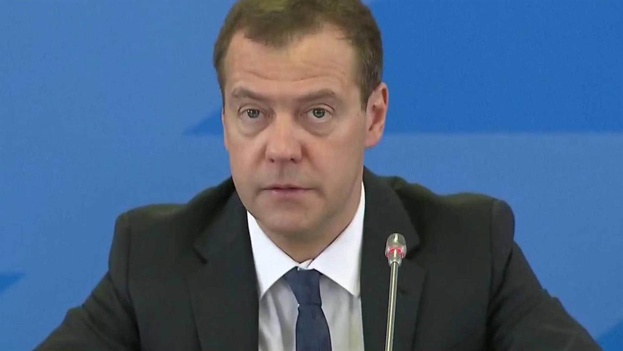 В Звенигороде Дмитрий Медведев провел совещание по вопросам ремонта дорог и строительства ЦКАД