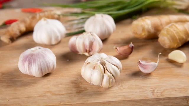 КАК ПРИГОТОВИТЬ ШАШЛЫК ДОМА | КУРИНЫЙ ШАШЛЫК НА ШПАЖКАХ | ВКУСНОЕ НАСТРОЕНИЕ #рецепты #шашлык смотреть онлайн