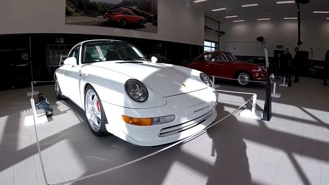 Porsche collection - new Porsche dealer смотреть онлайн