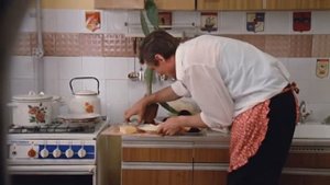 - Хлебушек - это вообще отрава. - Я сейчас горбушечкой отравился бы.