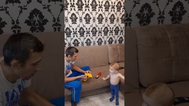 массаж после мытья. Увлажнение кожи ребёнка. смотреть онлайн