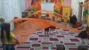 Танец "Осенние дорожки "