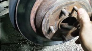 Замена задних тормозных дисков и колодок FORD MONDEO 5