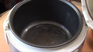 Кекс со щавелем в мульварке Panasonic SR TMH10