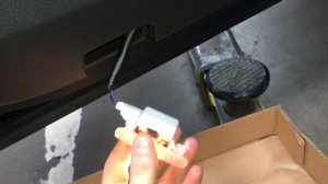 Замена плафона передних дверей Camry 70