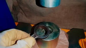 Шатун двигателей серии "Д" (Д-4, Д-5, Д-6, Д-8). Выпрессовка бронзовой втулки и обоймы подшипника