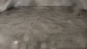 Процесс замораживания воды в вакууме