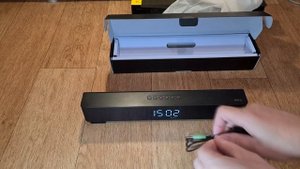 распаковка новой колонки с часами Mifa K3