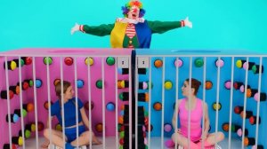 1000 Загадочных Кнопок и Только Одна Тебя Спасет | Смешные Челленджи от DoDo Challenge