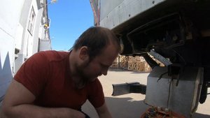 Ремонт гидроборта Dhollandia в Москве