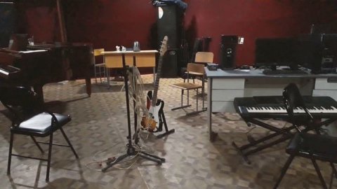 Равшан Аннаев - Нежная музыка для души послушайте