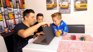 Давид Хочет ПЕРЕХИТРИТЬ Папу! Умный Кубик Рубика САМЫЙ Крутой! Smart Rubik's Cube