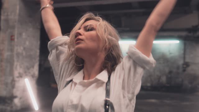 Игорь Чернявский песня Вернись смотреть онлайн