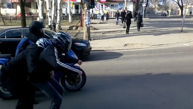 Красавцы ))