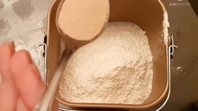 Сметанный хлеб из хлебопечки REDMOND RBM-M1920 смотреть онлайн