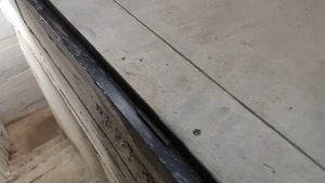 Люк в подвал на газ.лифтах. Своими руками