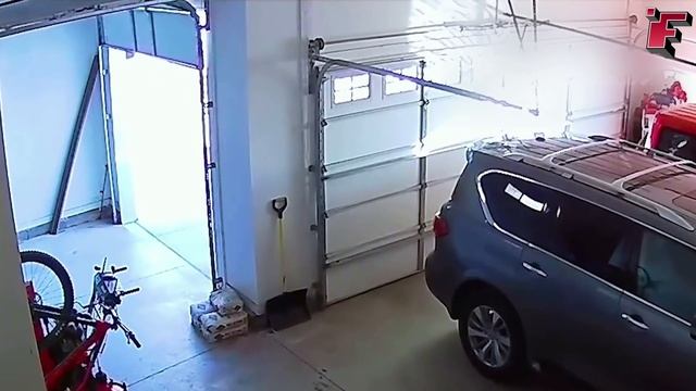 Такое Редко Увидишь! Записи с Камер Наблюдения смотреть онлайн