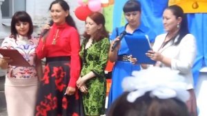 Светит нам знакомая звезда, что начальной школою зовётся...