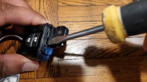 How to replace Nissan Qashqai J10 Fob battery and key location.