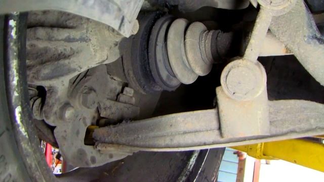 Стук в ходовой беспокоит? Но не сильно. смотреть онлайн