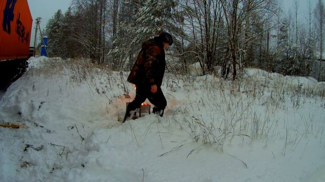 Дальнобой Василич Рулит Экстрим За рулём Погрузка контейнера Обед Кабан на Шашлык Отдых смотреть онлайн